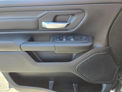 2024 RAM 1500 Tradesman Crew Cab 4x4 5'7' Box