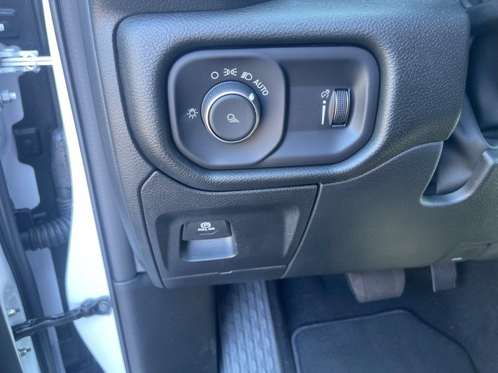 2026 RAM Ram 1500 RAM 1500 TRADESMAN QUAD CAB 4X4 6'4' BOX