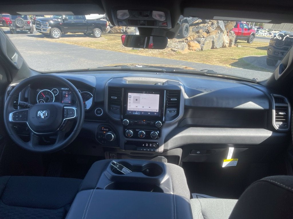 2026 RAM Ram 1500 RAM 1500 TRADESMAN QUAD CAB 4X4 6'4' BOX