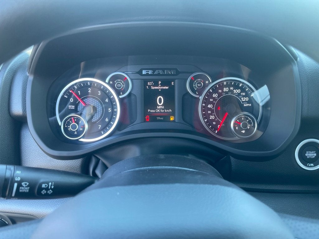 2026 RAM Ram 1500 RAM 1500 TRADESMAN QUAD CAB 4X4 6'4' BOX