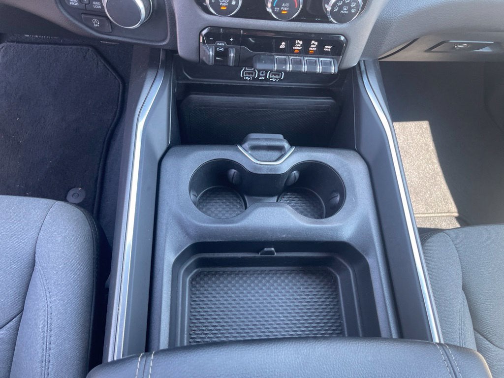 2025 RAM 1500 Big Horn Crew Cab 4x4 5'7' Box