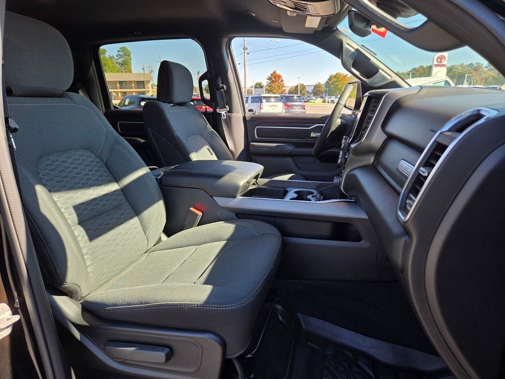 2025 RAM 1500 Big Horn Crew Cab 4x4 5'7' Box