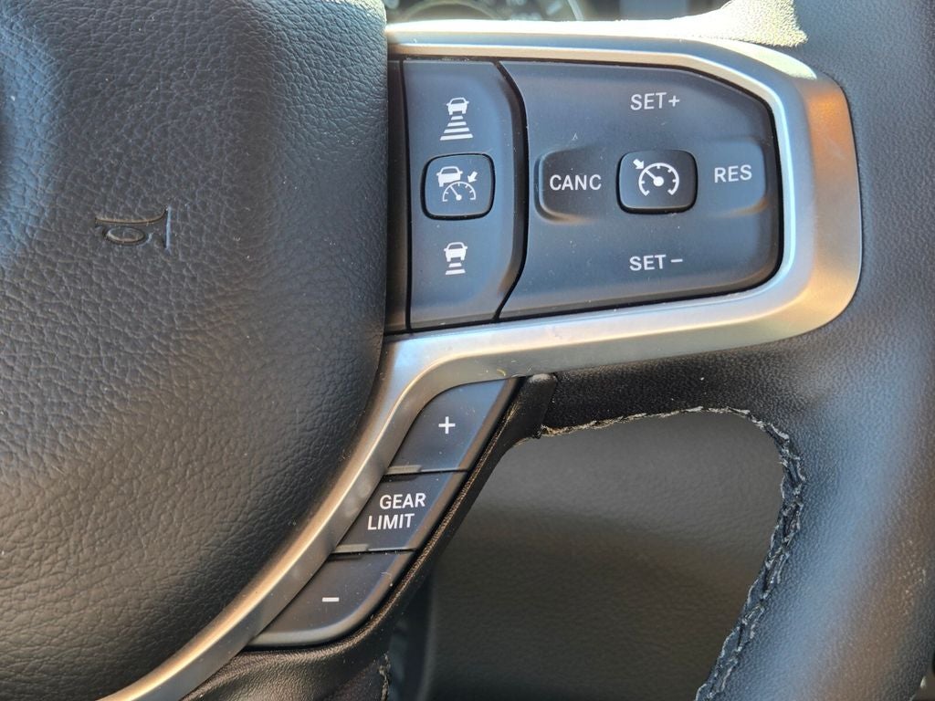 2025 RAM 1500 Big Horn Crew Cab 4x4 5'7' Box