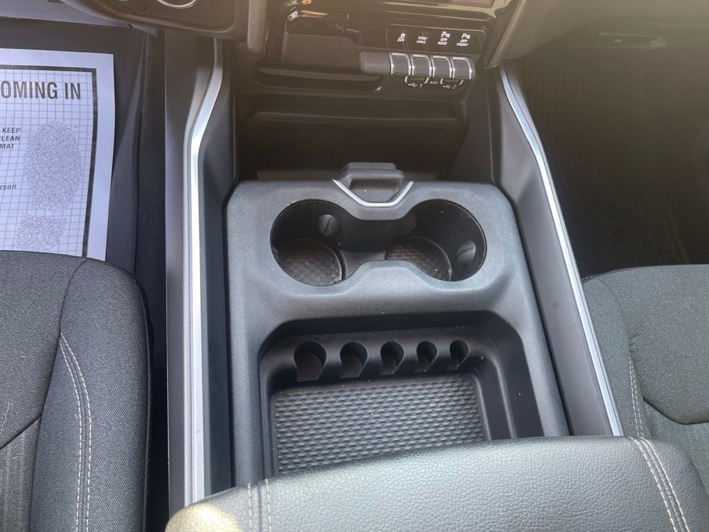 2021 RAM 1500 Lone Star Crew Cab 4x4 5'7' Box