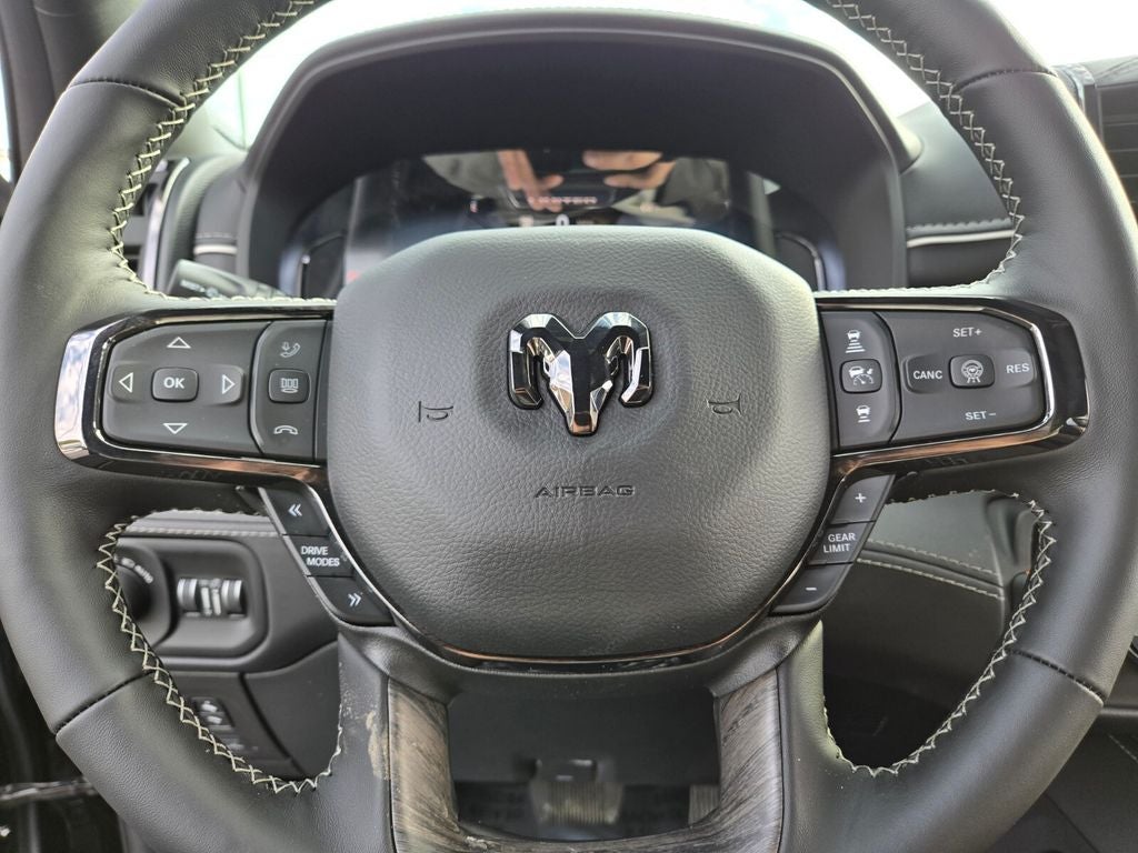 2026 RAM Ram 1500 RAM 1500 LIMITED CREW CAB 4X4 5'7' BOX