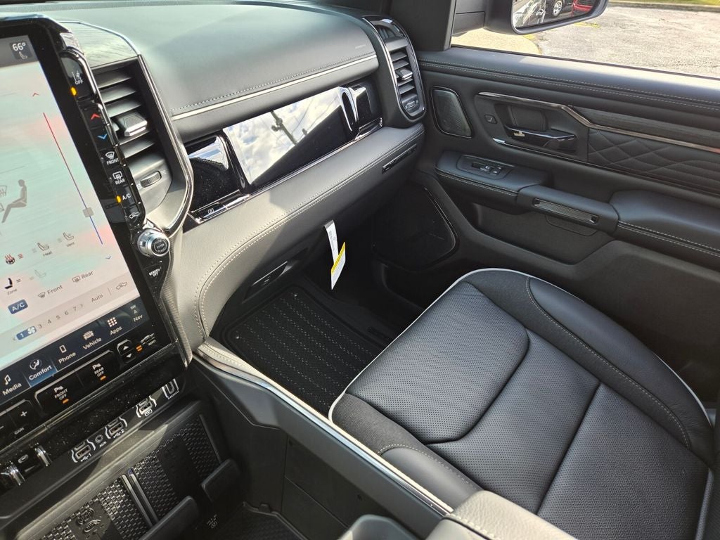 2026 RAM Ram 1500 RAM 1500 LIMITED CREW CAB 4X4 5'7' BOX