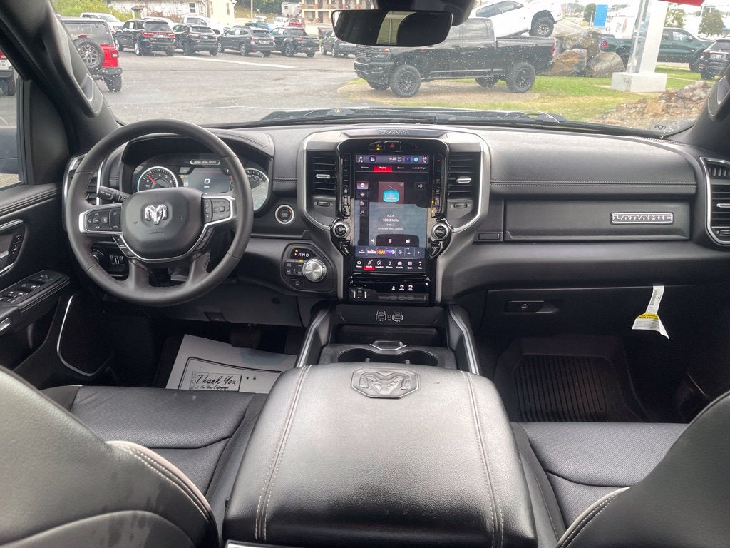 2025 RAM 1500 Laramie Crew Cab 4x4 5'7' Box