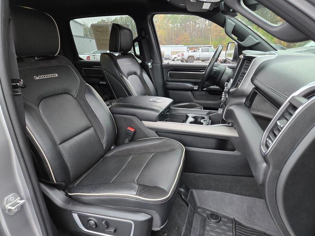 2022 RAM 1500 Laramie Crew Cab 4x4 6'4' Box