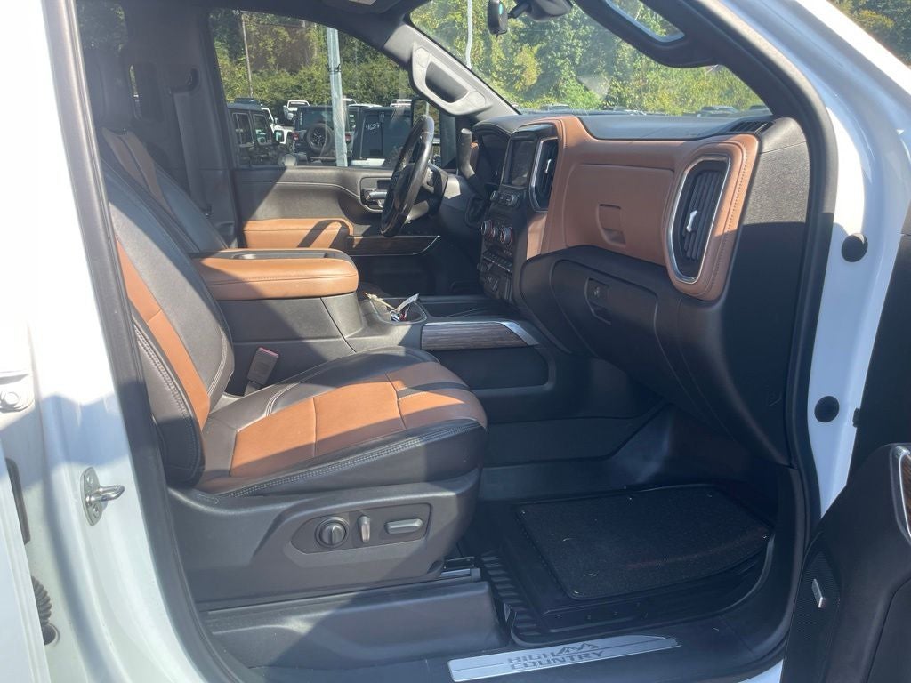 2022 Chevrolet Silverado 2500HD 4WD Crew Cab Standard Bed High Country