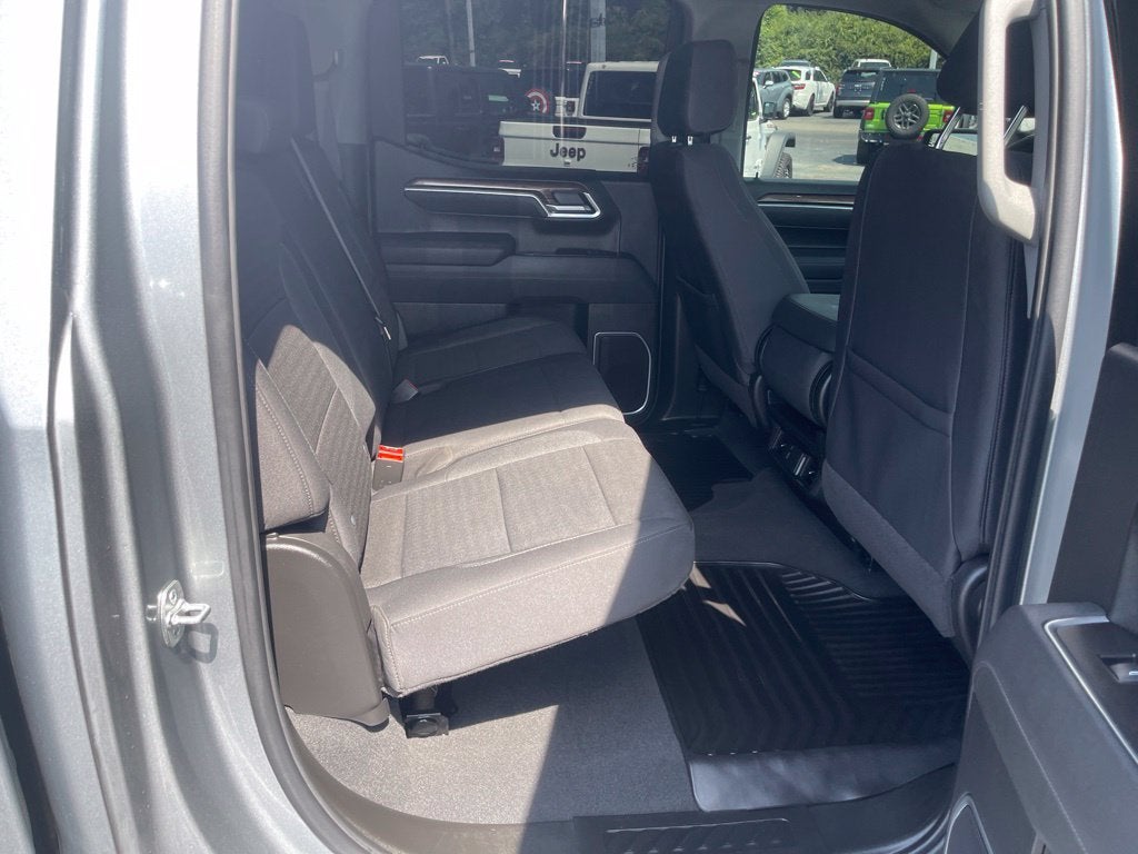 2026 Chevrolet Silverado 1500 4WD Crew Cab Standard Bed LT