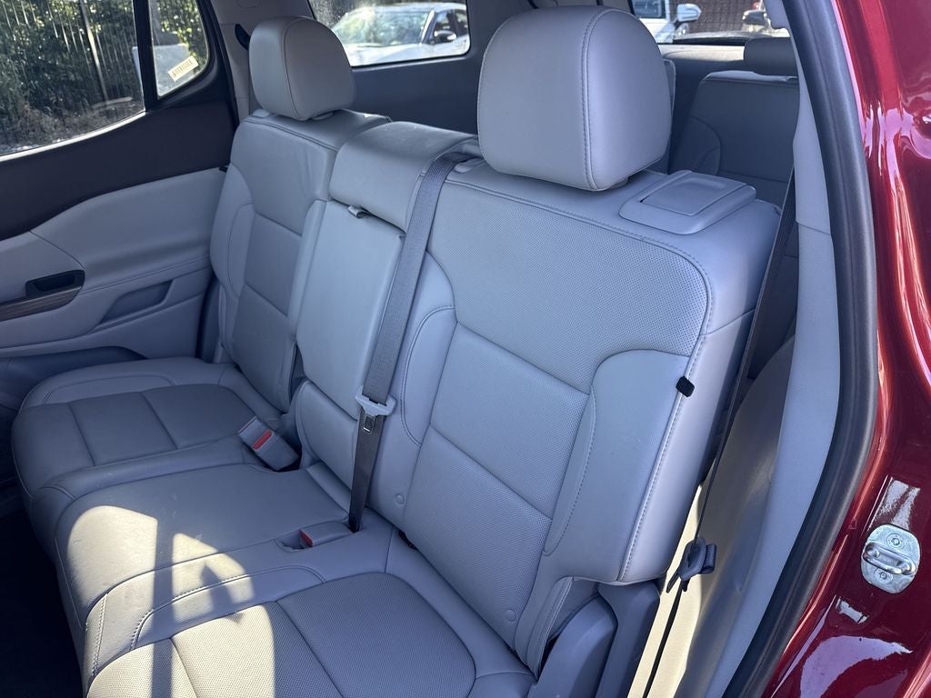 2023 GMC Acadia FWD SLT