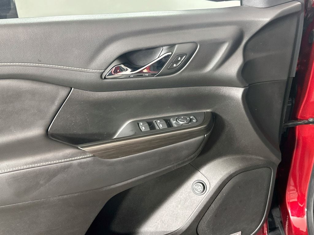 2023 GMC Acadia FWD SLT