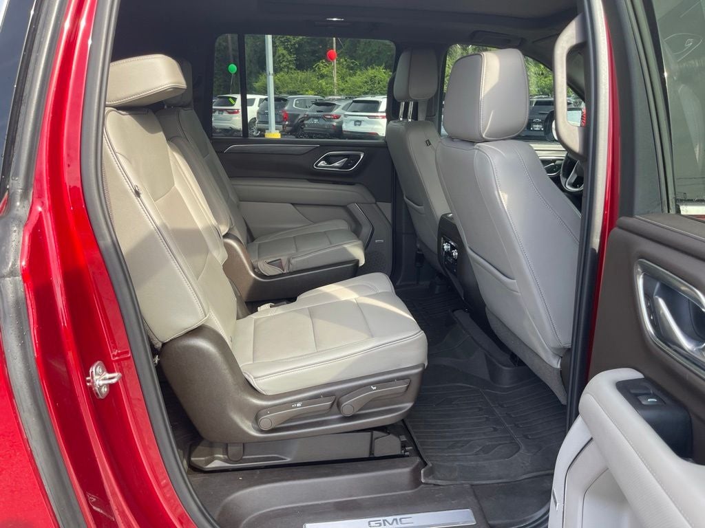 2021 GMC Yukon XL 4WD SLT