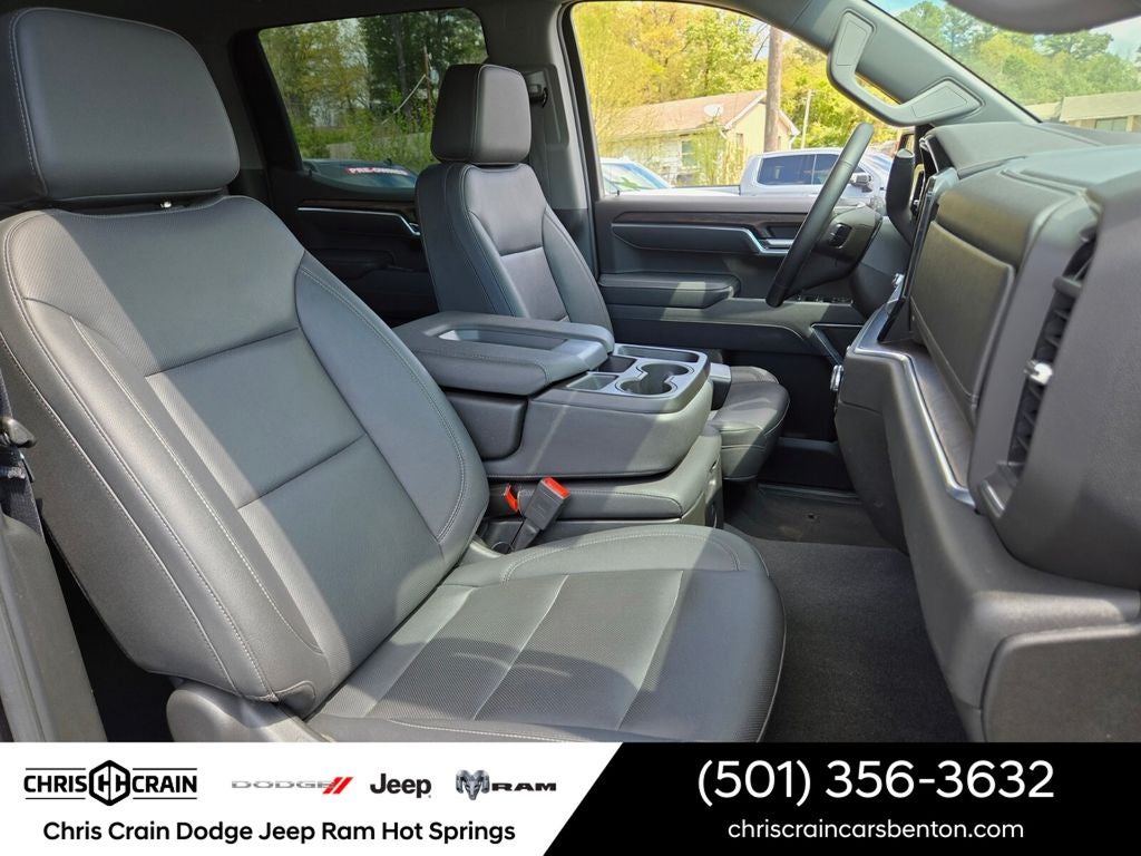 2025 GMC Sierra 1500 4WD Crew Cab Short Box SLT