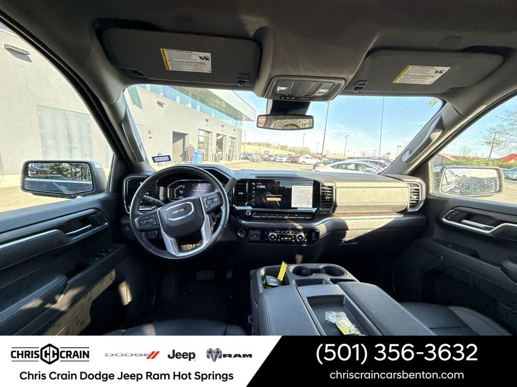 2025 GMC Sierra 1500 4WD Crew Cab Short Box SLT