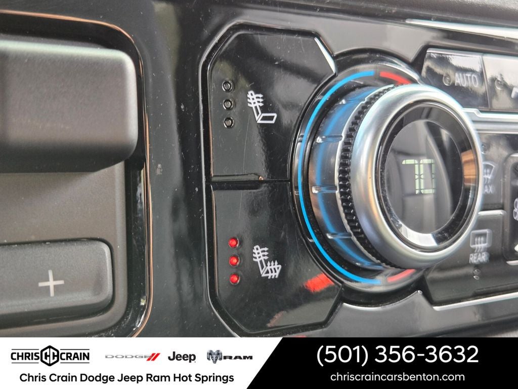 2025 GMC Sierra 1500 4WD Crew Cab Short Box SLT