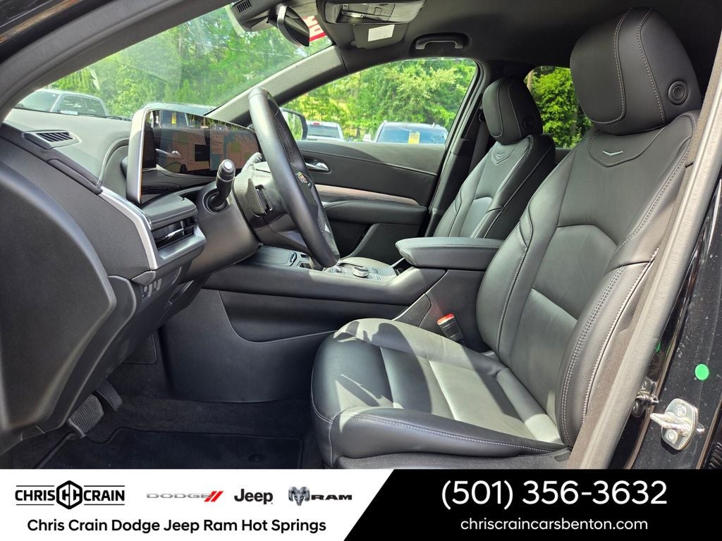 2025 Cadillac XT4 FWD Premium Luxury
