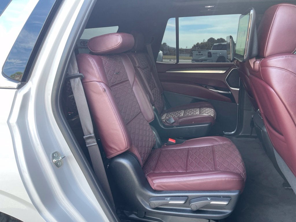 2025 Cadillac Escalade Premium Luxury