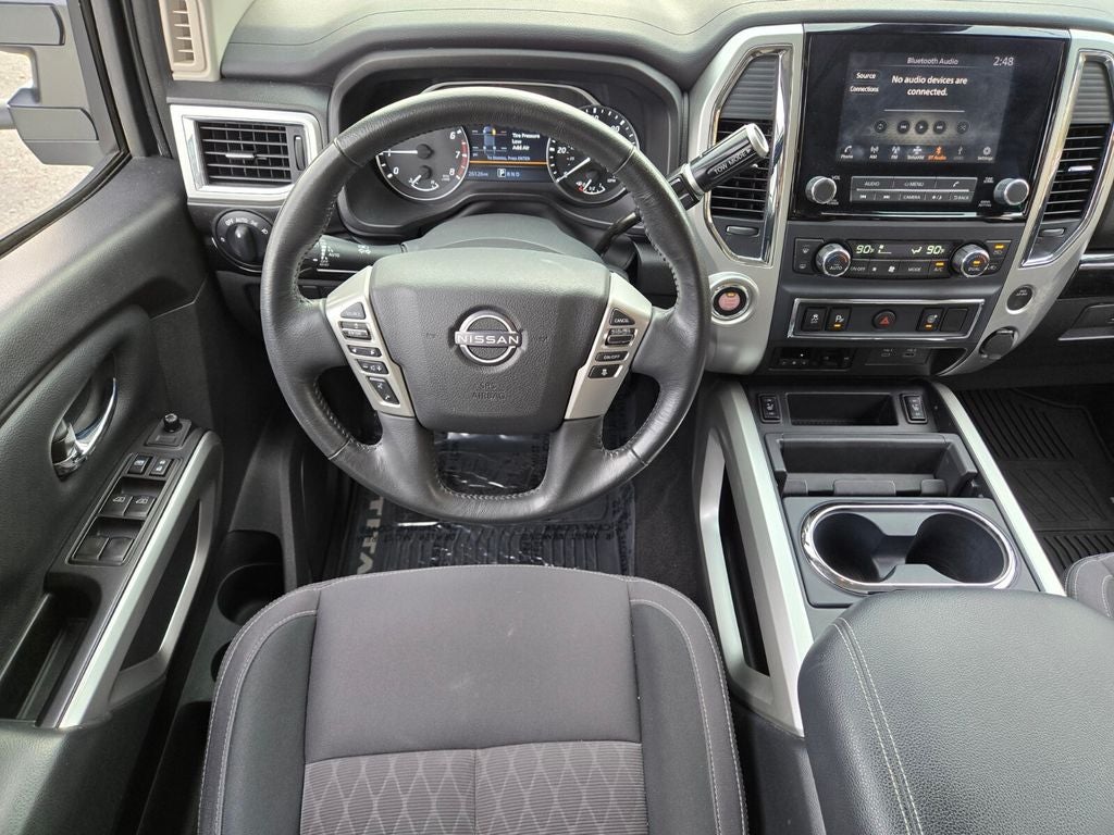 2024 Nissan TITAN Crew Cab SV 4x2