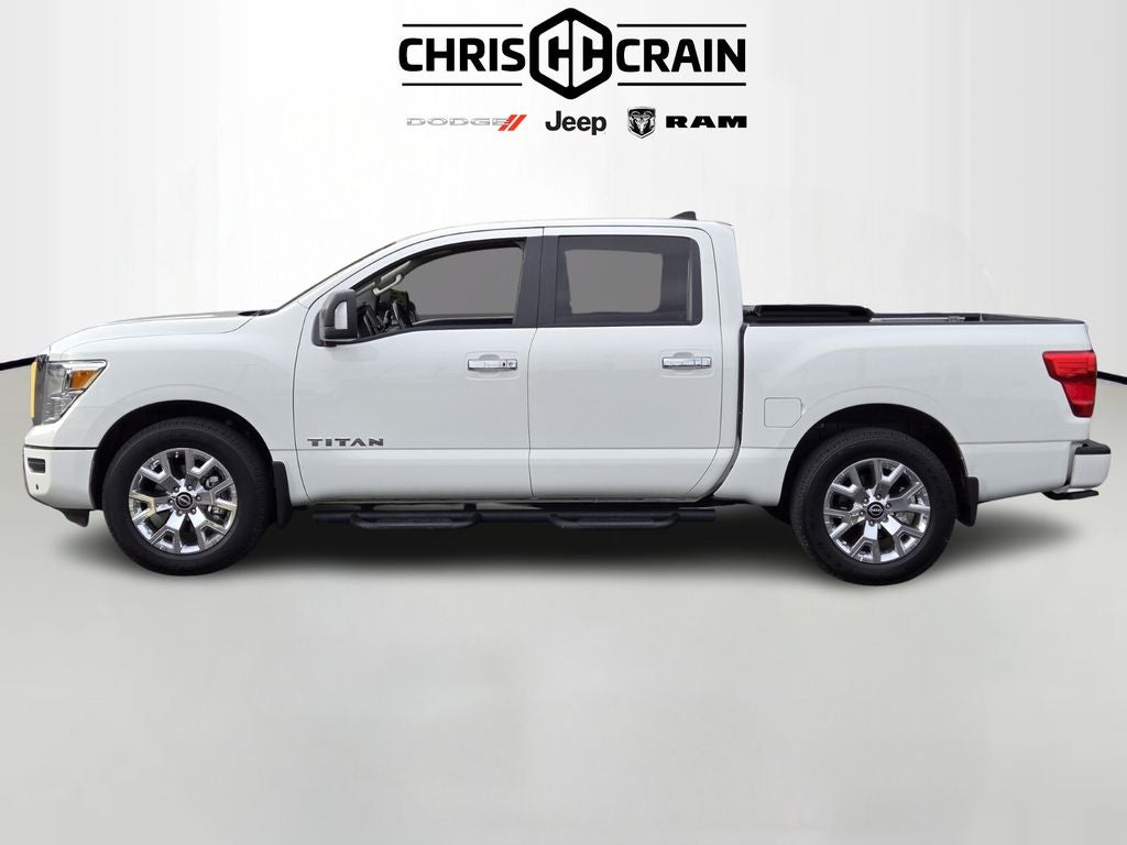 2024 Nissan TITAN Crew Cab SV 4x2