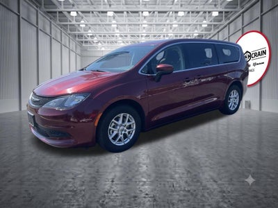 2023 Chrysler Voyager LX