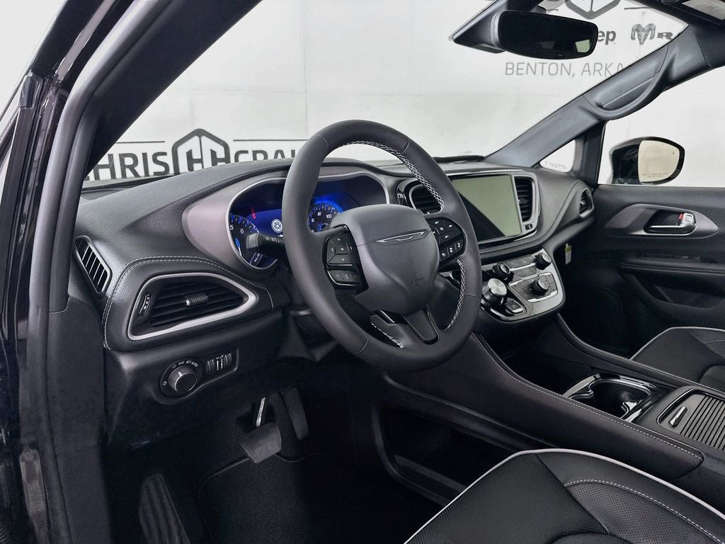 2027 Chrysler Pacifica Limited