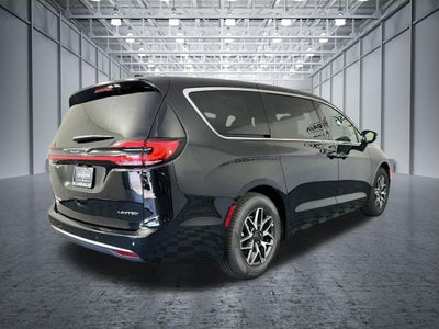 2027 Chrysler Pacifica Limited