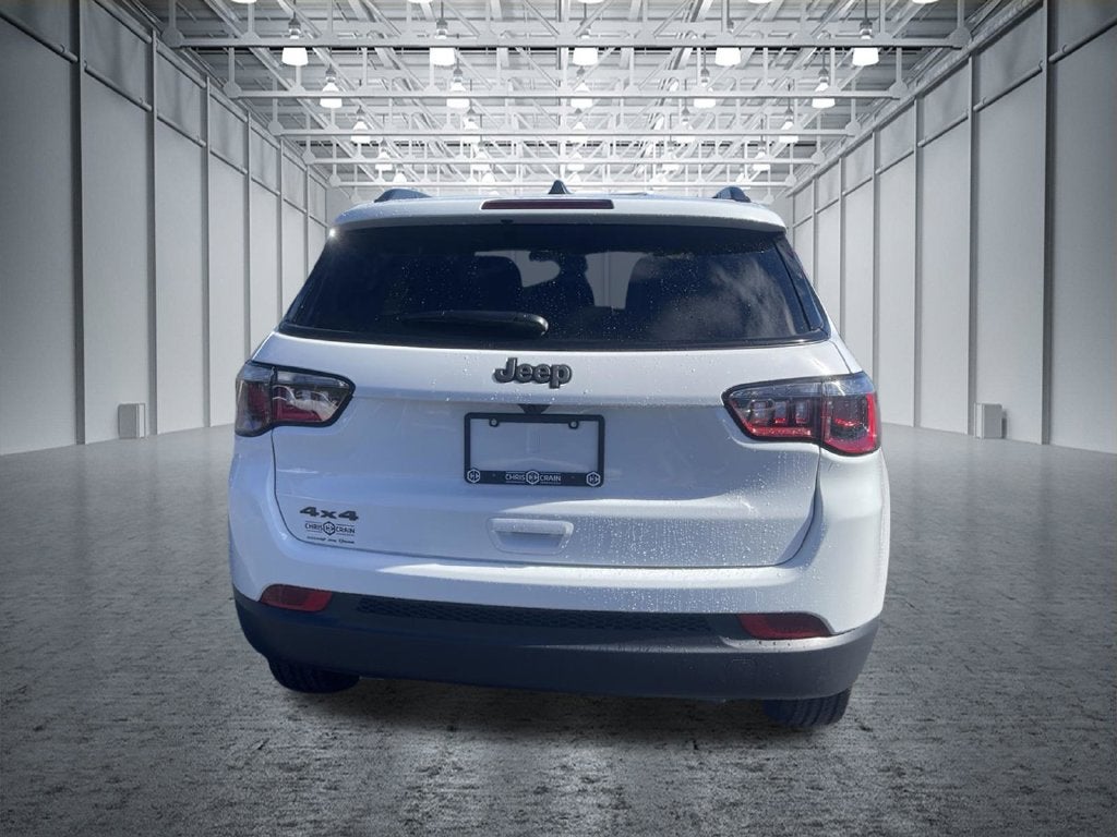 2027 Jeep Compass COMPASS LATITUDE ALTITUDE 4X4