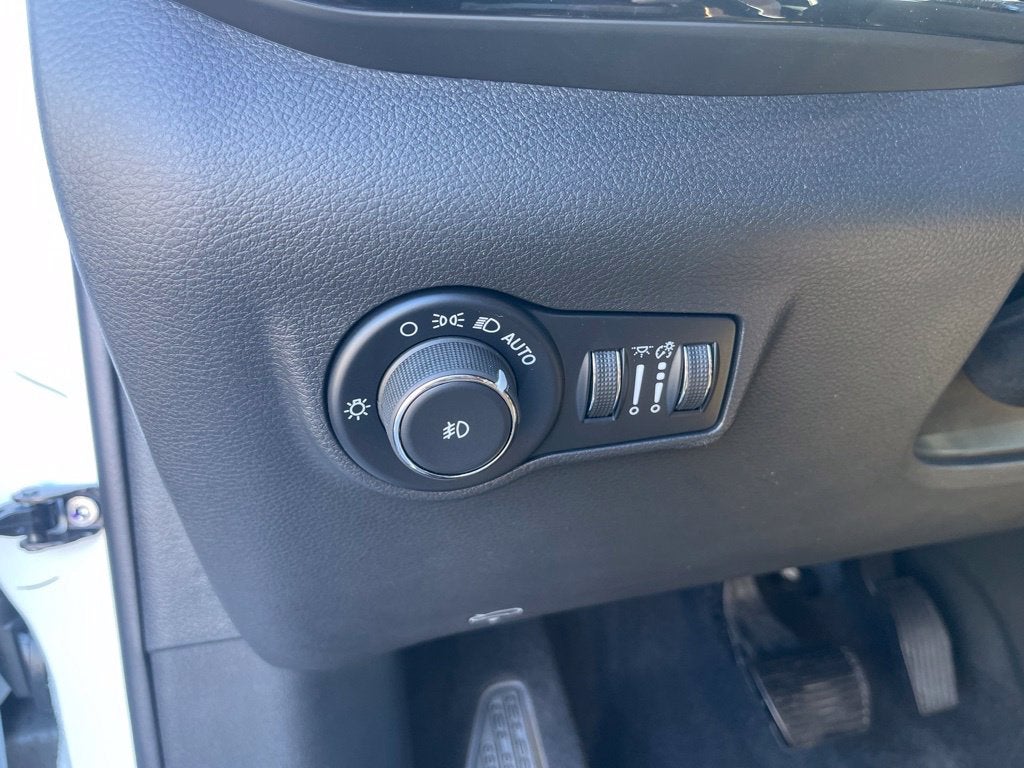 2027 Jeep Compass COMPASS LATITUDE ALTITUDE 4X4