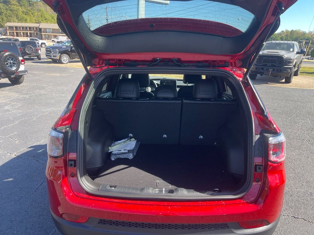 2027 Jeep Compass COMPASS LATITUDE ALTITUDE 4X4
