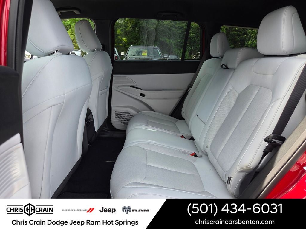 2026 Jeep Cherokee CHEROKEE LAREDO 4X4