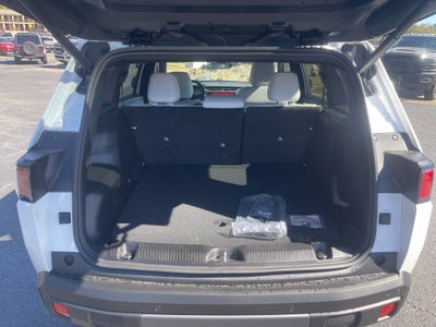 2027 Jeep Cherokee CHEROKEE OVERLAND 4X4