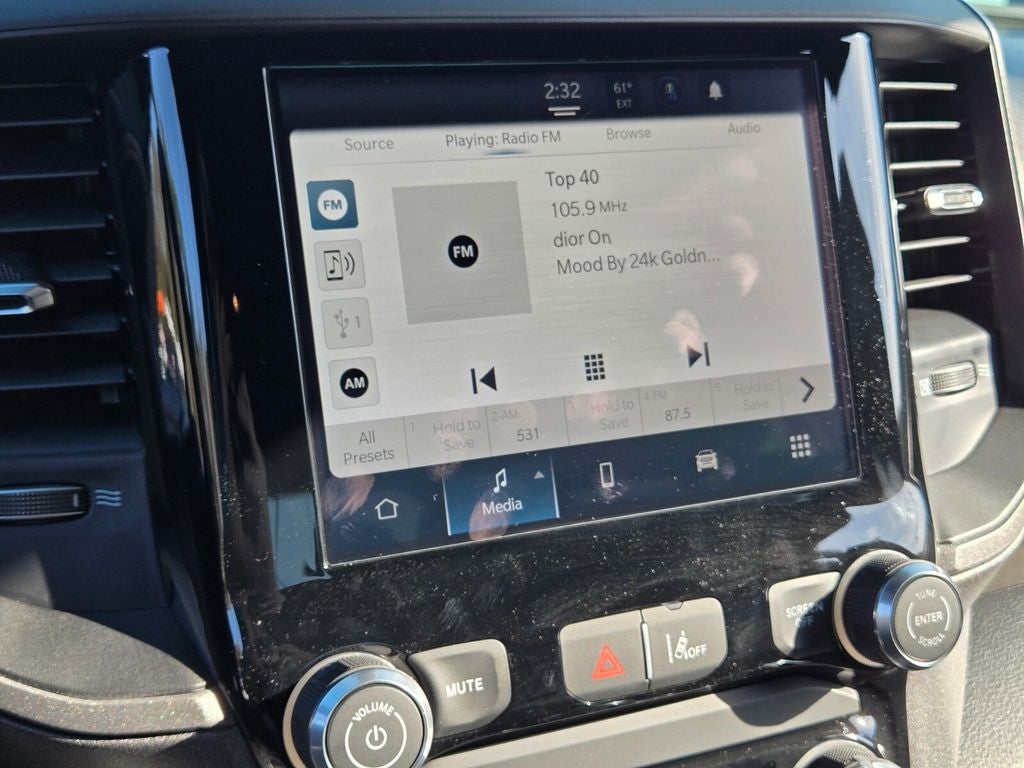 2025 RAM Ram 1500 RAM 1500 TRADESMAN CREW CAB 4X2 5'7' BOX