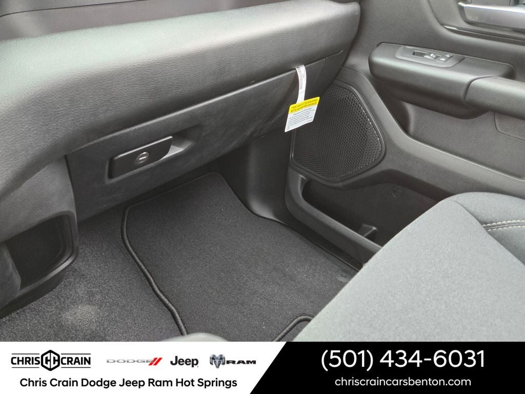 2026 RAM Ram 1500 RAM 1500 EXPRESS CREW CAB 4X4 5'7' BOX
