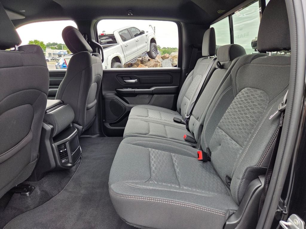 2026 RAM Ram 1500 RAM 1500 TRADESMAN CREW CAB 4X4 5'7' BOX