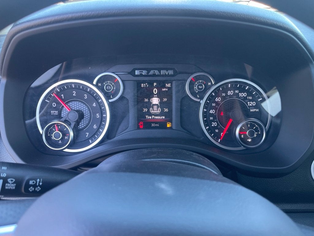 2026 RAM Ram 1500 RAM 1500 EXPRESS CREW CAB 4X4 5'7' BOX