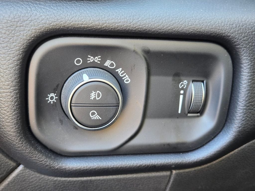 2025 RAM 2500 Big Horn Crew Cab 4x4 6'4' Box