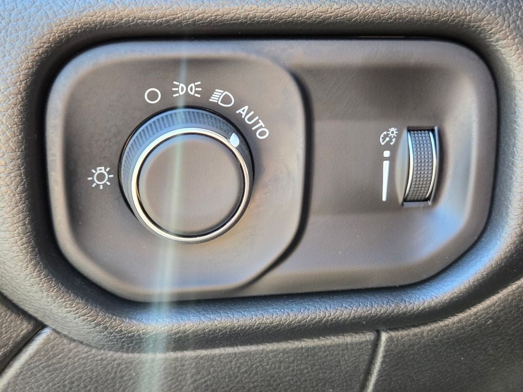 2024 RAM 5500 Chassis Tradesman/SLT