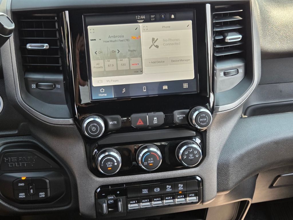 2026 RAM Ram 3500 Chassis Cab RAM 3500 TRADESMAN CREW CAB CHASSIS 4X4 60' CA