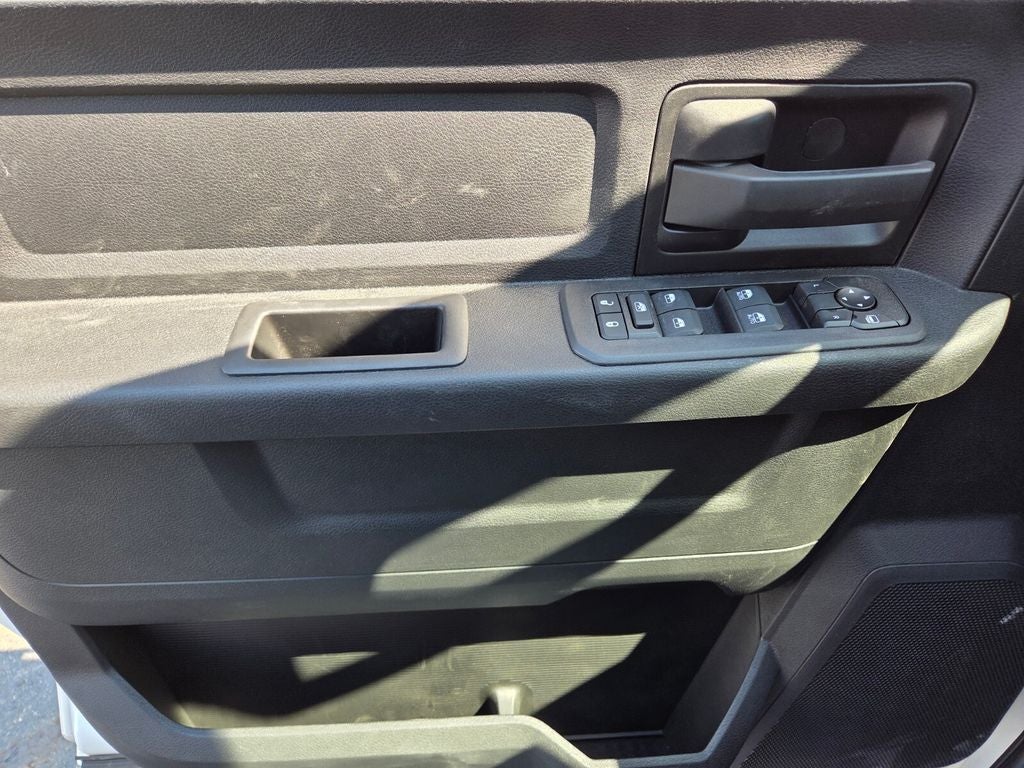 2026 RAM Ram 3500 Chassis Cab RAM 3500 TRADESMAN CREW CAB CHASSIS 4X4 60' CA