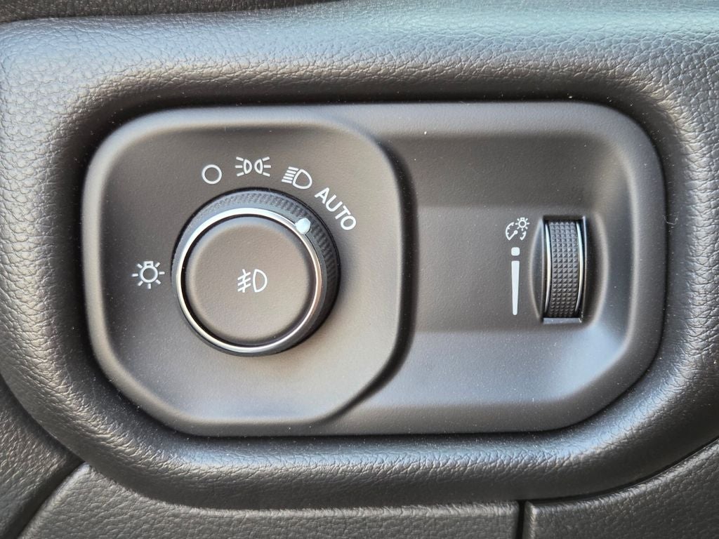 2026 RAM Ram 3500 Chassis Cab RAM 3500 TRADESMAN CREW CAB CHASSIS 4X4 60' CA