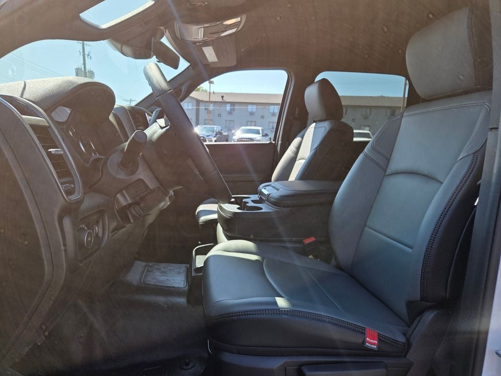 2026 RAM Ram 3500 Chassis Cab RAM 3500 TRADESMAN CREW CAB CHASSIS 4X4 60' CA