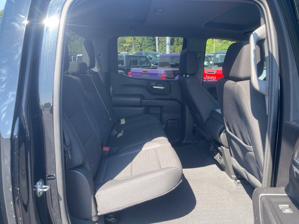 2024 Chevrolet Silverado 1500 4WD Crew Cab Short Bed Custom