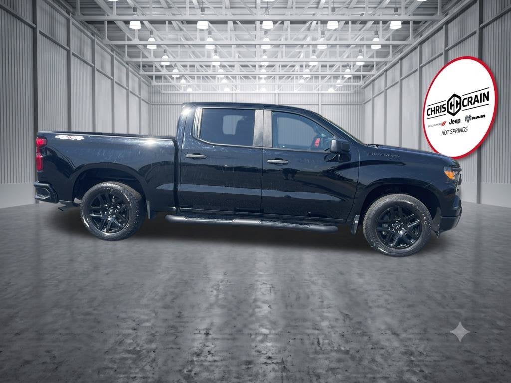 2024 Chevrolet Silverado 1500 4WD Crew Cab Short Bed Custom
