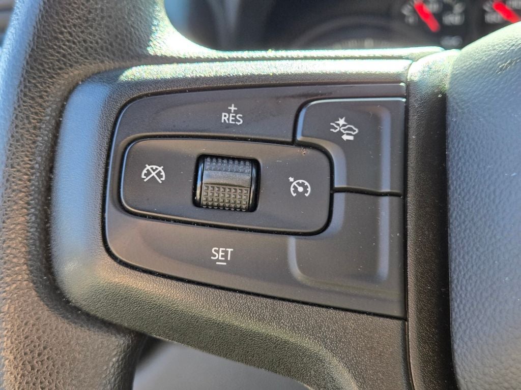 2024 Chevrolet Silverado 1500 4WD Crew Cab Short Bed Custom