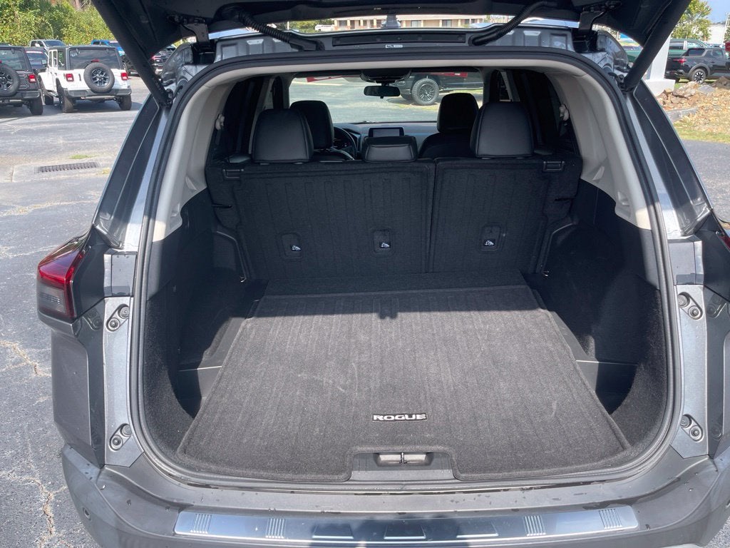 2021 Nissan Rogue SV FWD