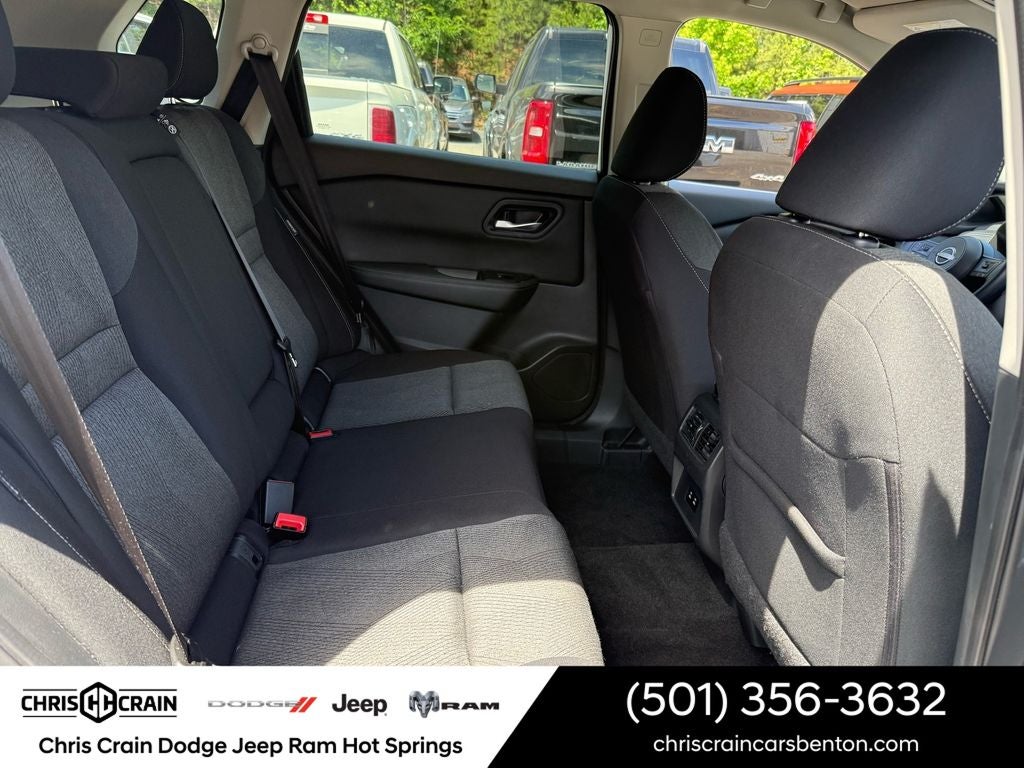 2024 Nissan Rogue SV FWD