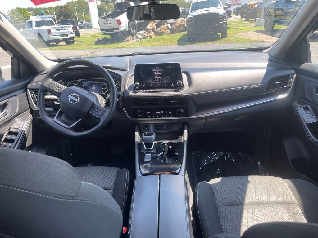2025 Nissan Rogue SV FWD