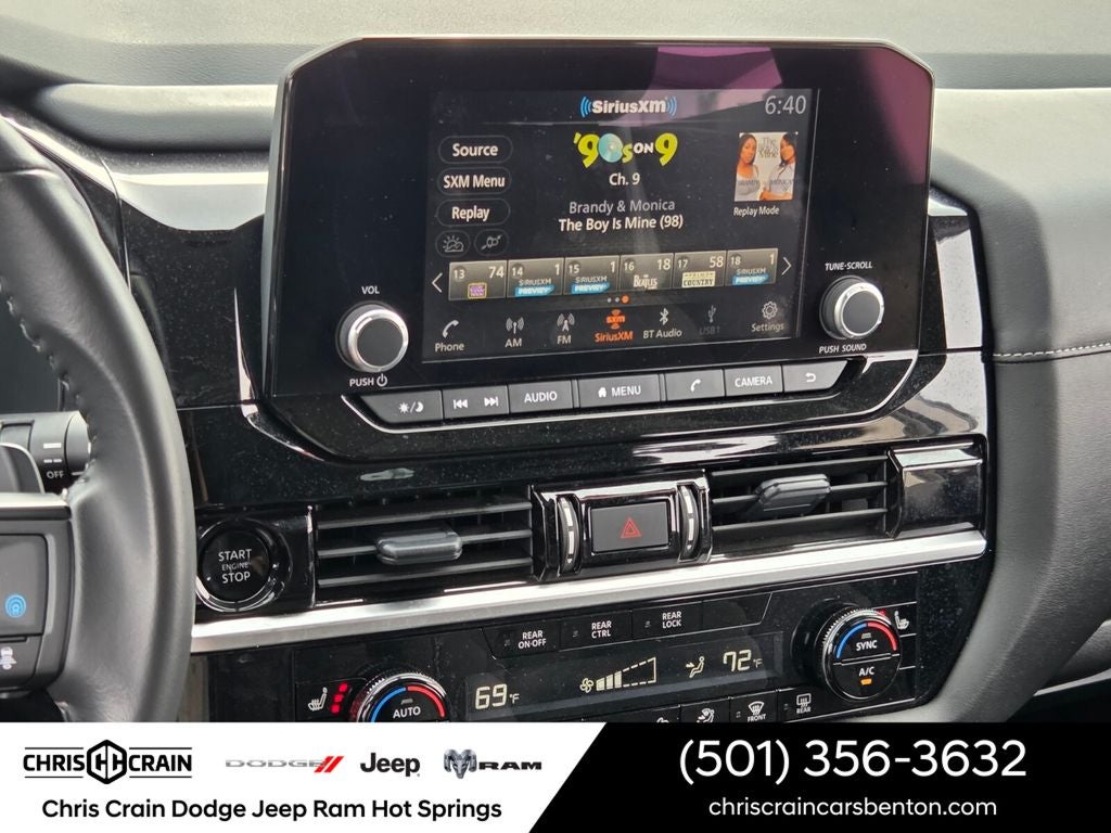 2025 Nissan Pathfinder SV 4WD