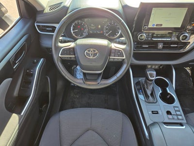 2024 Toyota Highlander LE